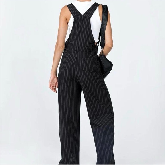Princess Polly Hayden Black  White Pinstripe Print Wide Leg Overalls Size 12 - Picture 2 of 15